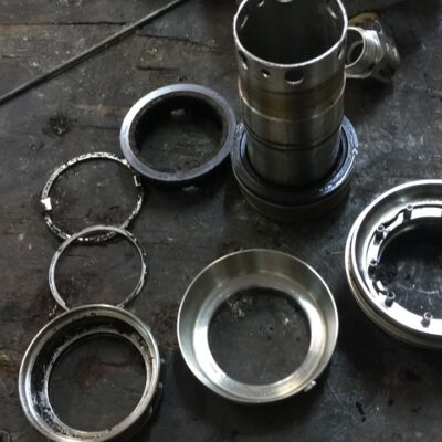 Double cartridge seal recon (before)